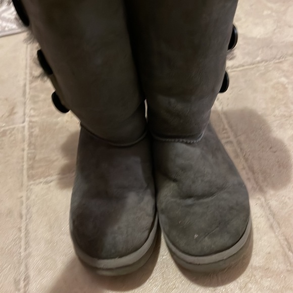 ugg boots - Picture 2 of 5